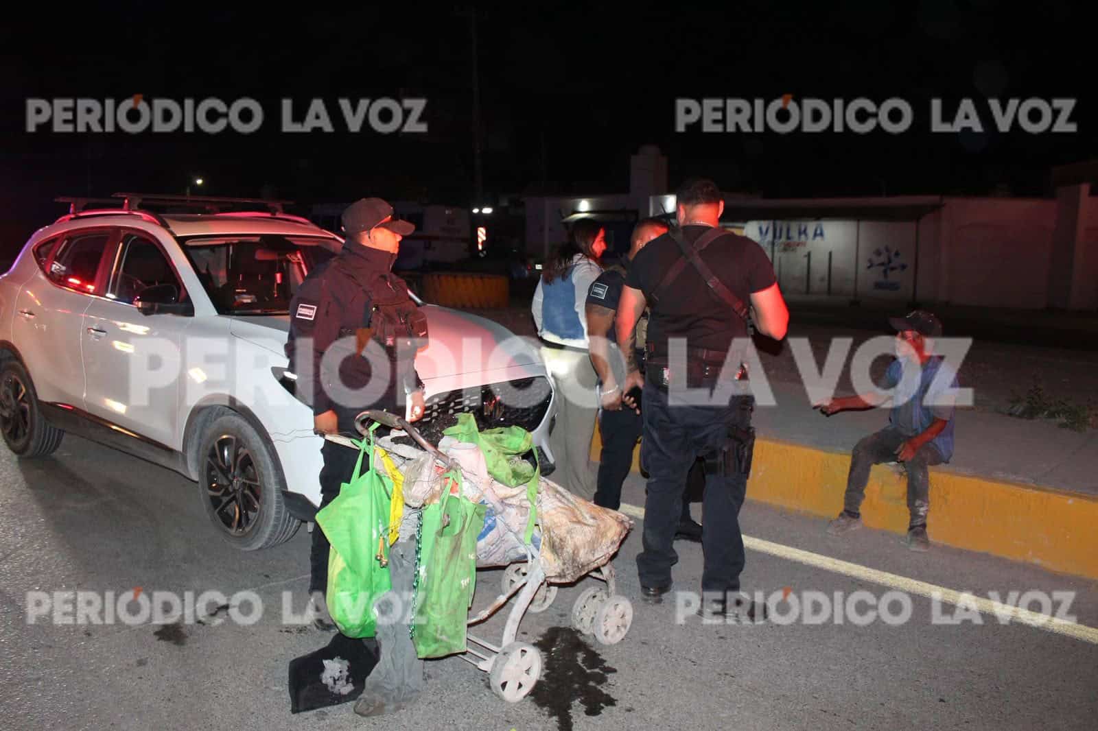 Hombre ebrio choca contra camioneta en Monclova