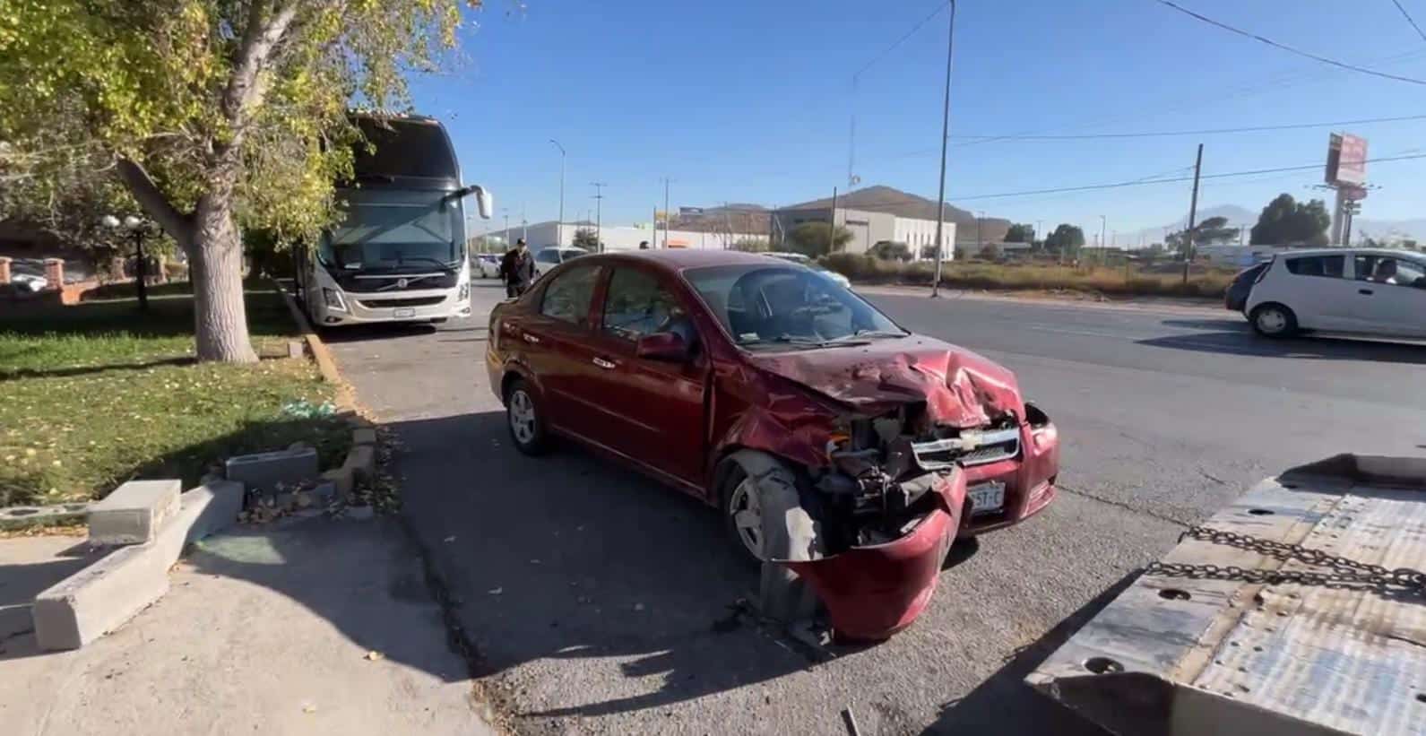 Accidente Vial en Saltillo Deja Tres Personas Lesionadas