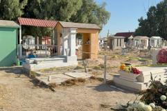 Irrespeto a tumbas en Panteón Guadalupe causa accidentes