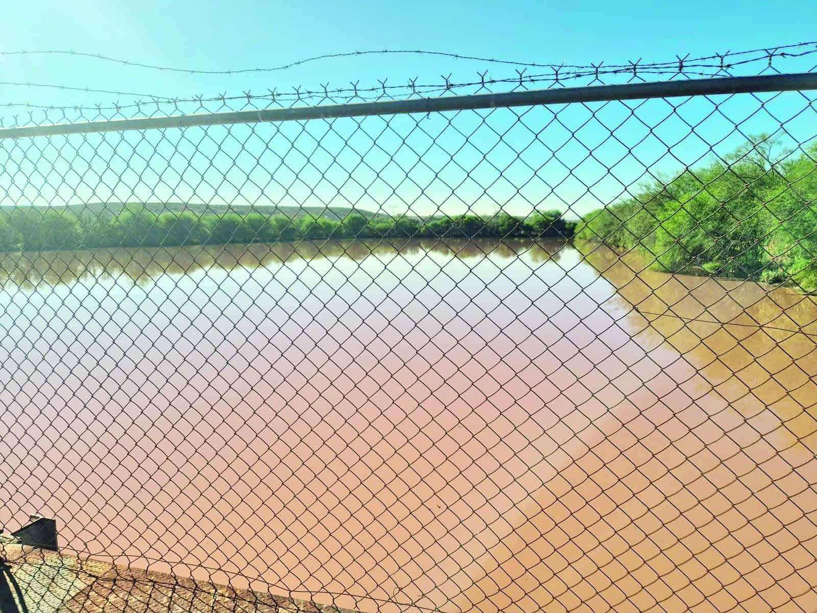 Alcaldesa Yesica Sifuentes lidera proyecto de laguna de oxidación en Castaños