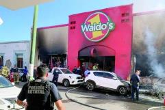 Investigación en curso tras explosión en tienda Waldos de Hermosillo