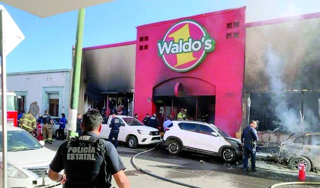 Investigación en curso tras explosión en tienda Waldos de Hermosillo