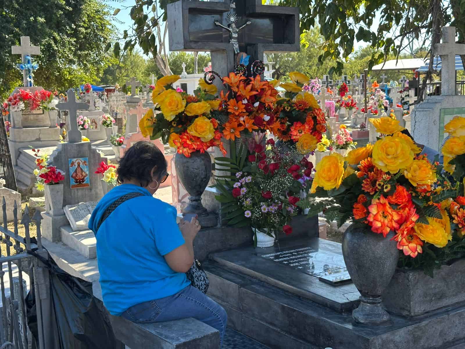 Sin incidentes en los panteones durante el Día de Muertos en Piedras Negras