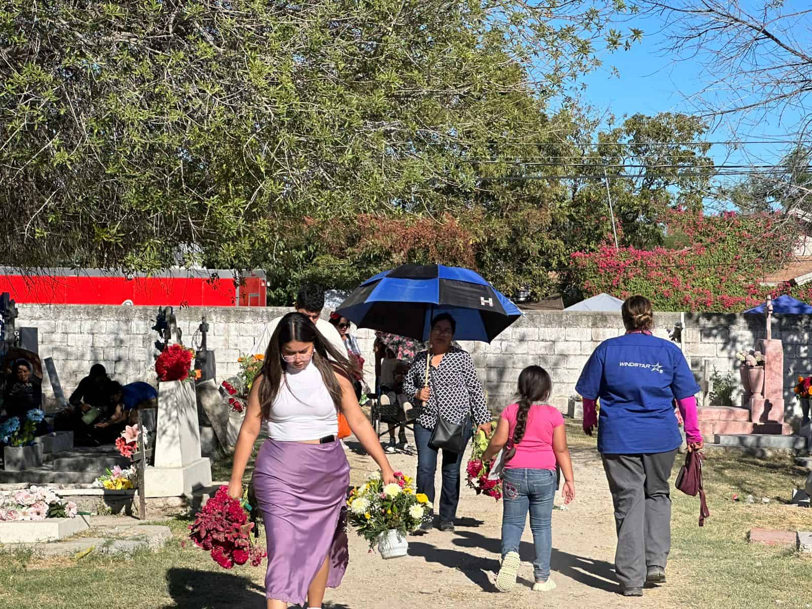 Sin incidentes en los panteones durante el Día de Muertos en Piedras Negras