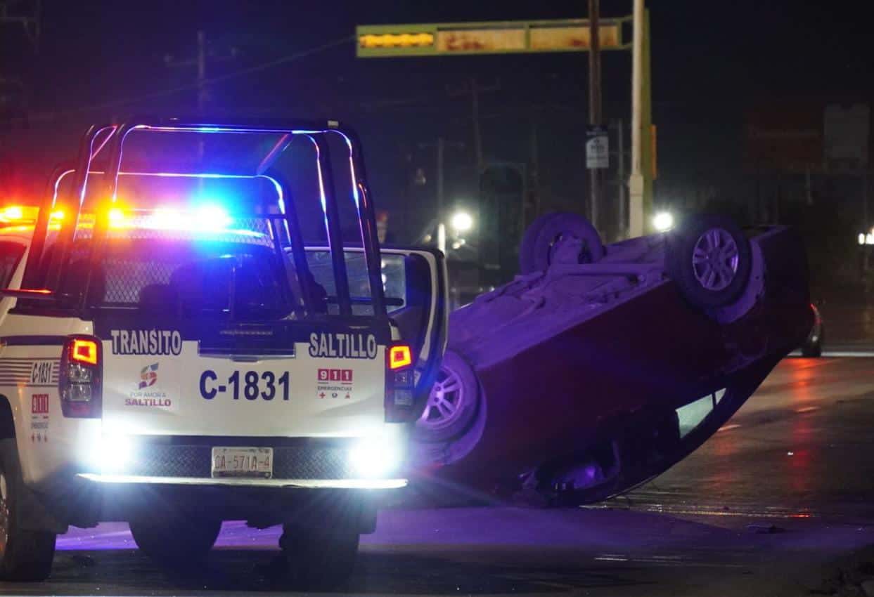 Sacuden volcaduras a Saltillo