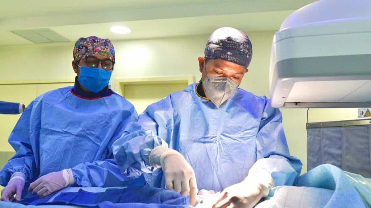 Cirugías cardiacas benefician a niños en Latiendo con Amor