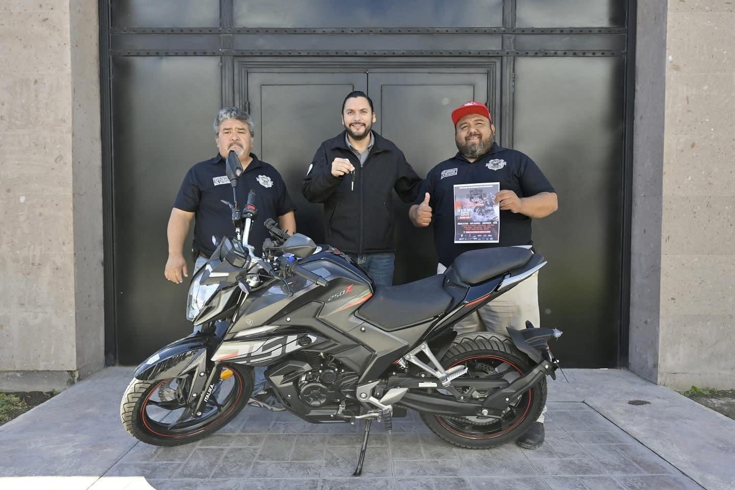 Carlos Villarreal lidera presentación de La Ruta del Desierto Monclova 2025