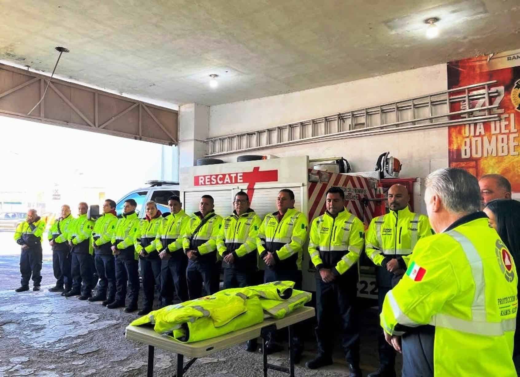 Protección Civil de Ramos Arizpe Agradece Donación de Chamarras por Triple M Metal