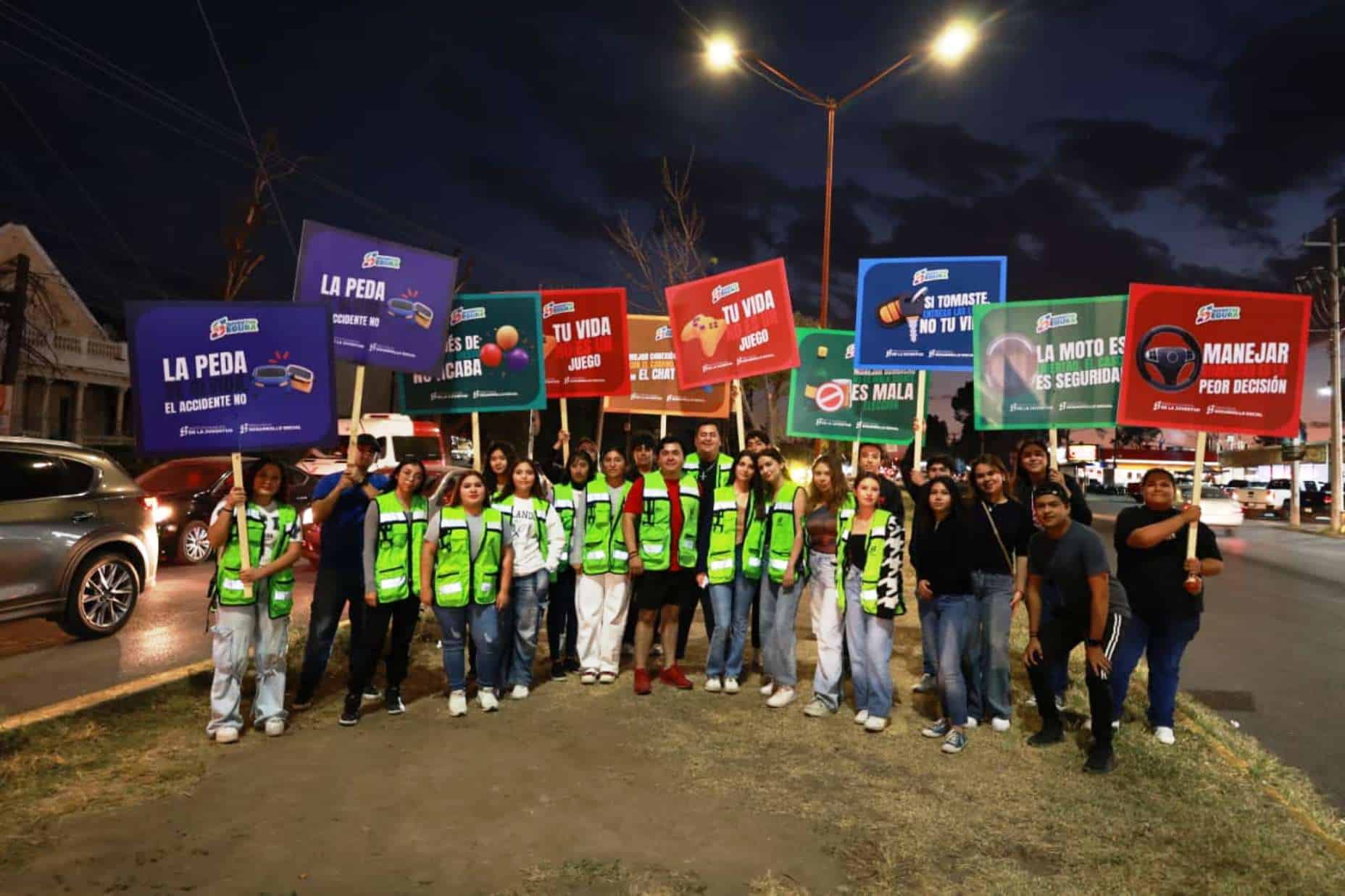 Jóvenes de Saltillo promueven cultura vial con actividades educativas