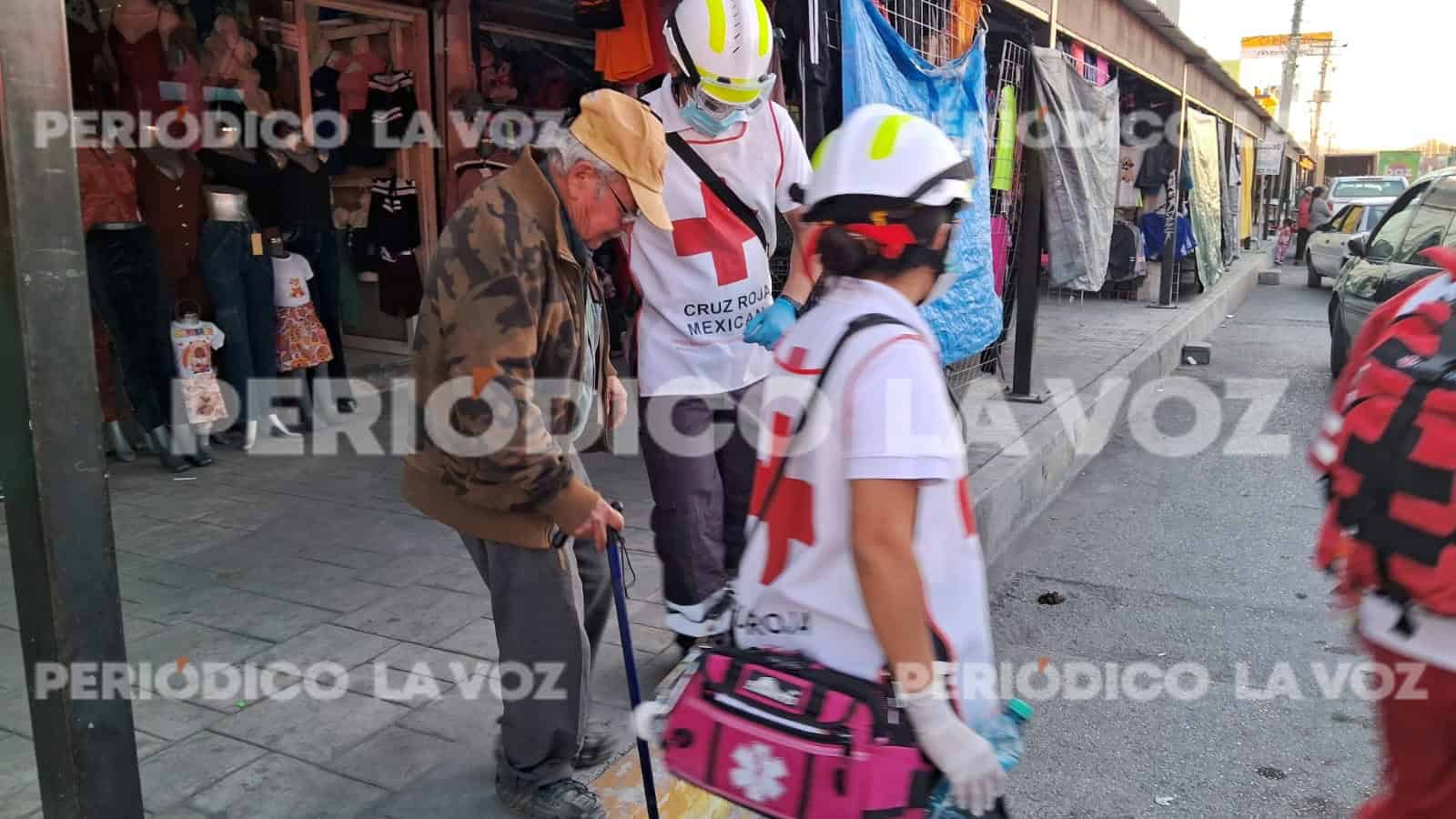 Herido adulto mayor tras impacto de camioneta en Frontera