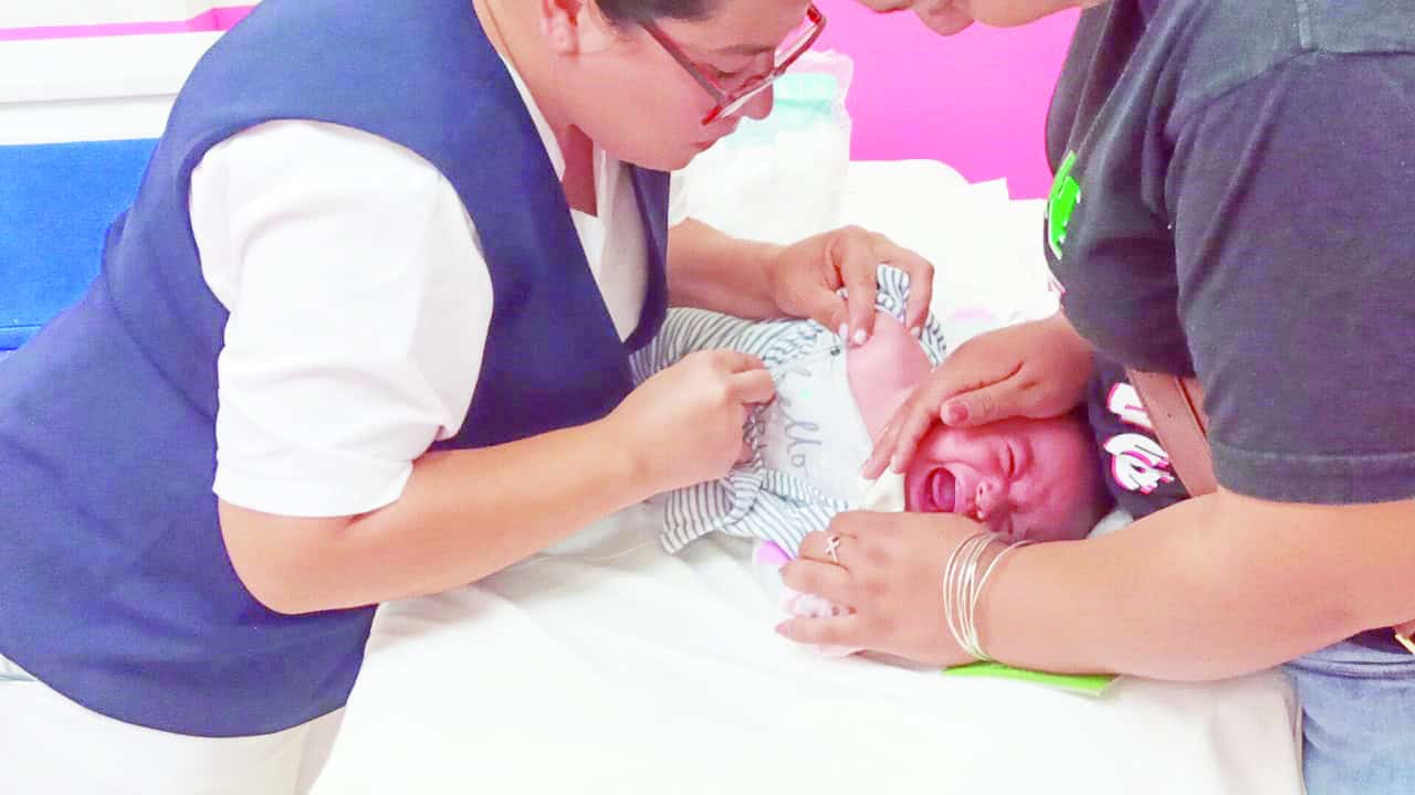 Reactivan aplicación de vacuna BCG en Hospital Amparo Pape tras desabasto