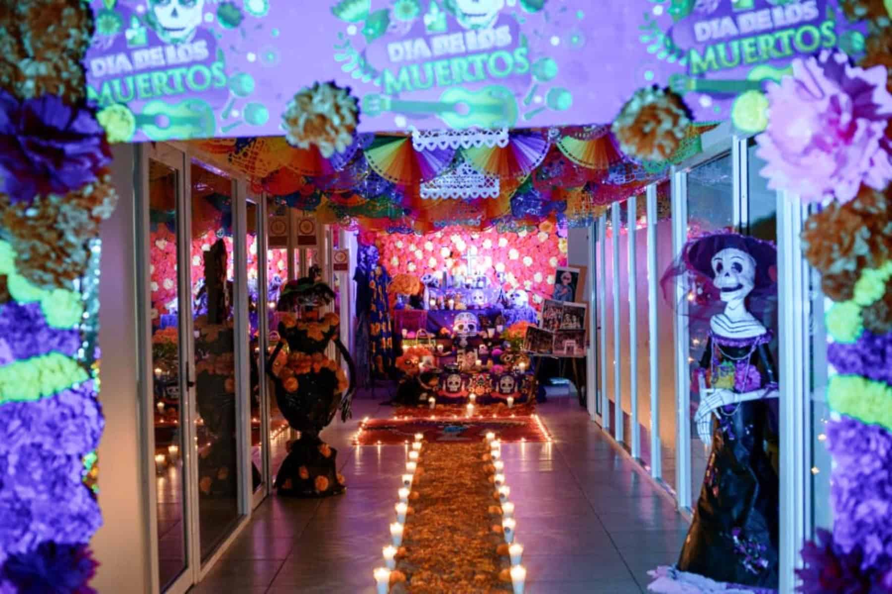 Alcalde Javier Díaz González premia Concurso de Altares de Muerto 2025 en Saltillo