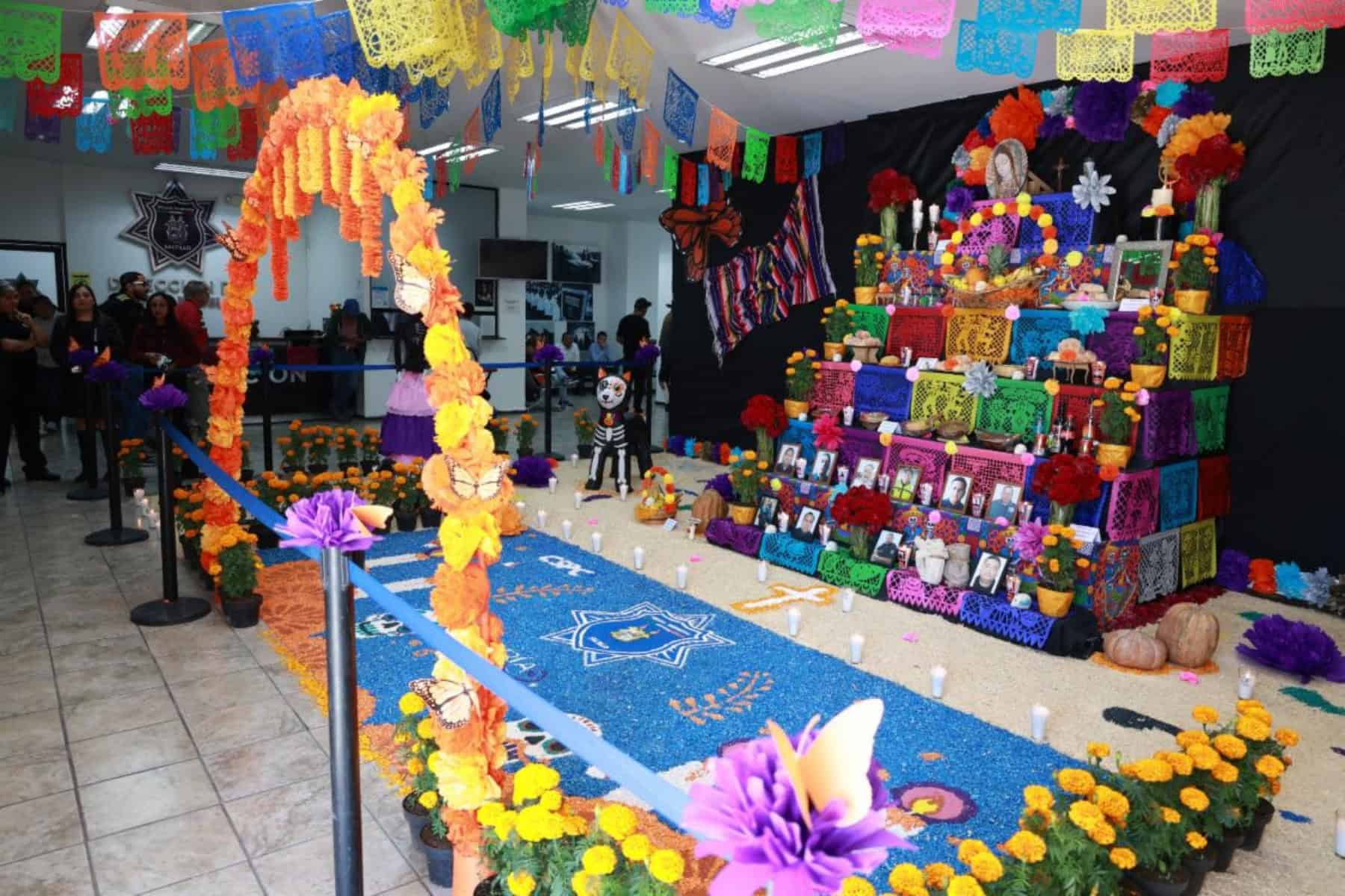 Alcalde Javier Díaz González premia Concurso de Altares de Muerto 2025 en Saltillo