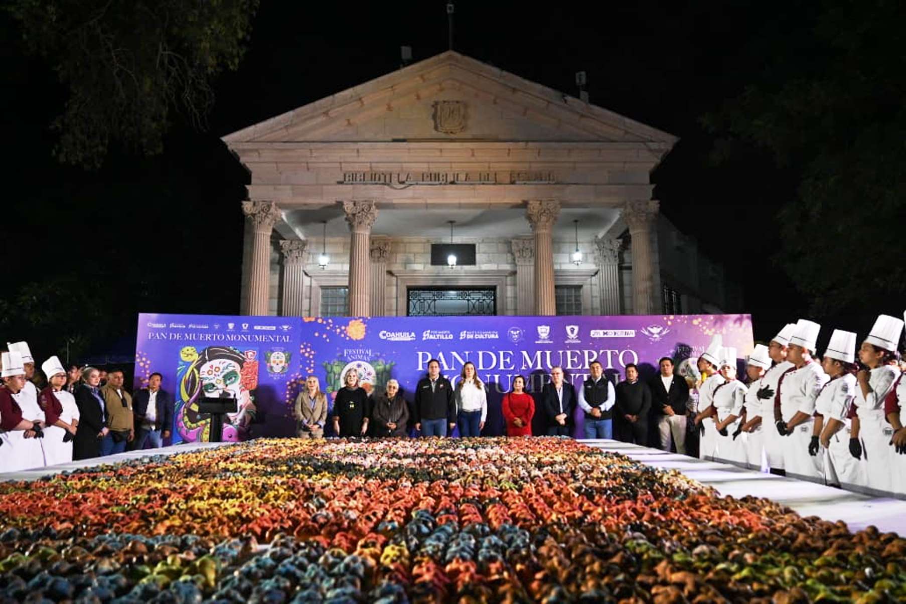 Pan de Muerto Monumental destaca en Festival Ánimas del Desierto 2025