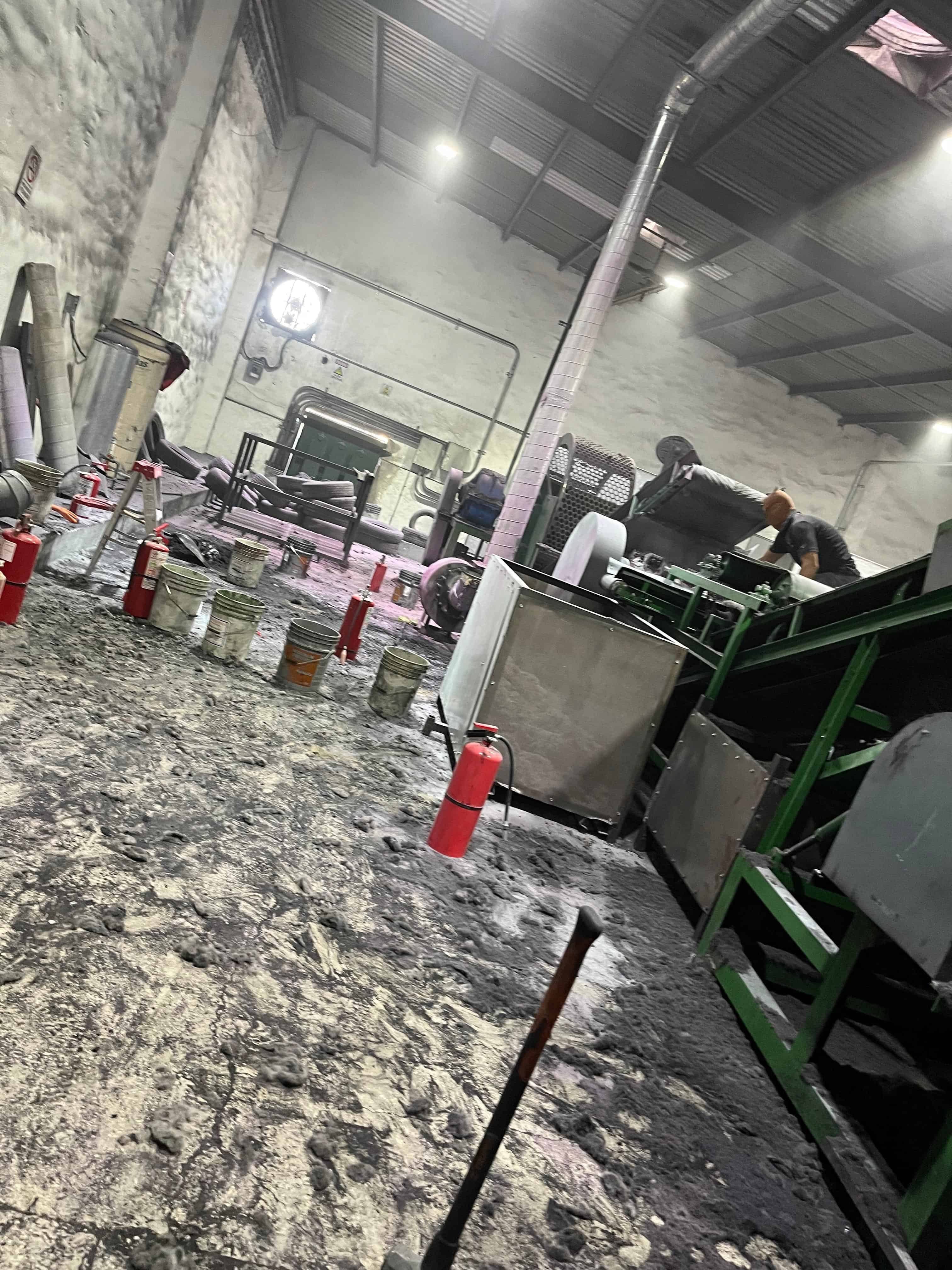 Persona intoxicada por humo en empresa de llantas de Frontera, Coahuila