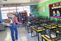 Realizan jornada de fumigación en escuelas de Villa Unión para prevenir dengue, zika y chikungunya