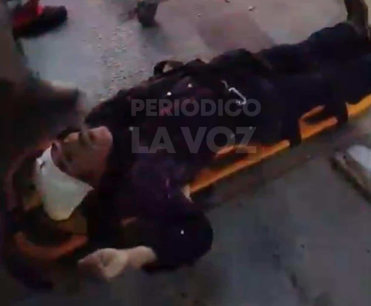 Adulto mayor sufre accidente al caer a un arroyo en la colonia Comercial