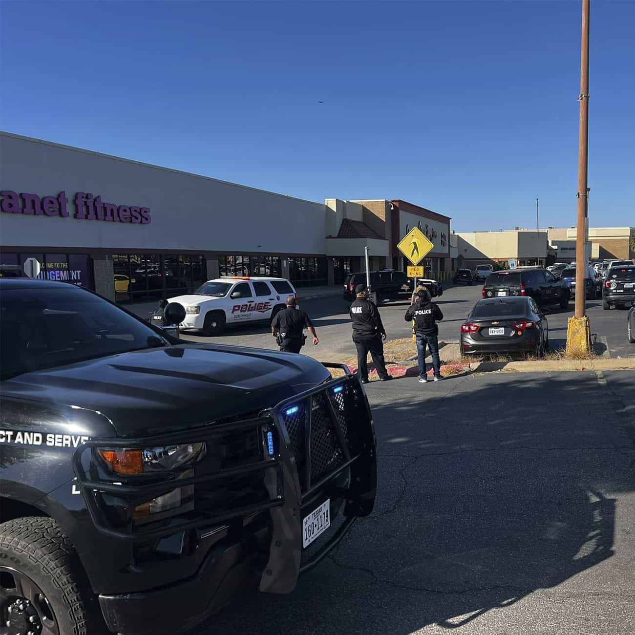 Tiroteo en Centro Comercial Lakeside Plaza de Eagle Pass deja dos heridos