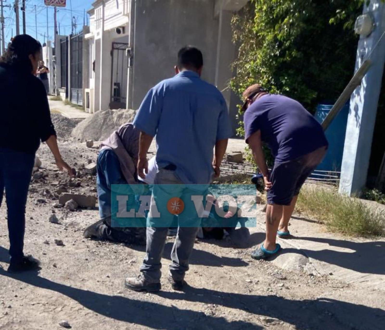 Grave accidente laboral: albañil sufre descarga eléctrica en Nueva Rosita