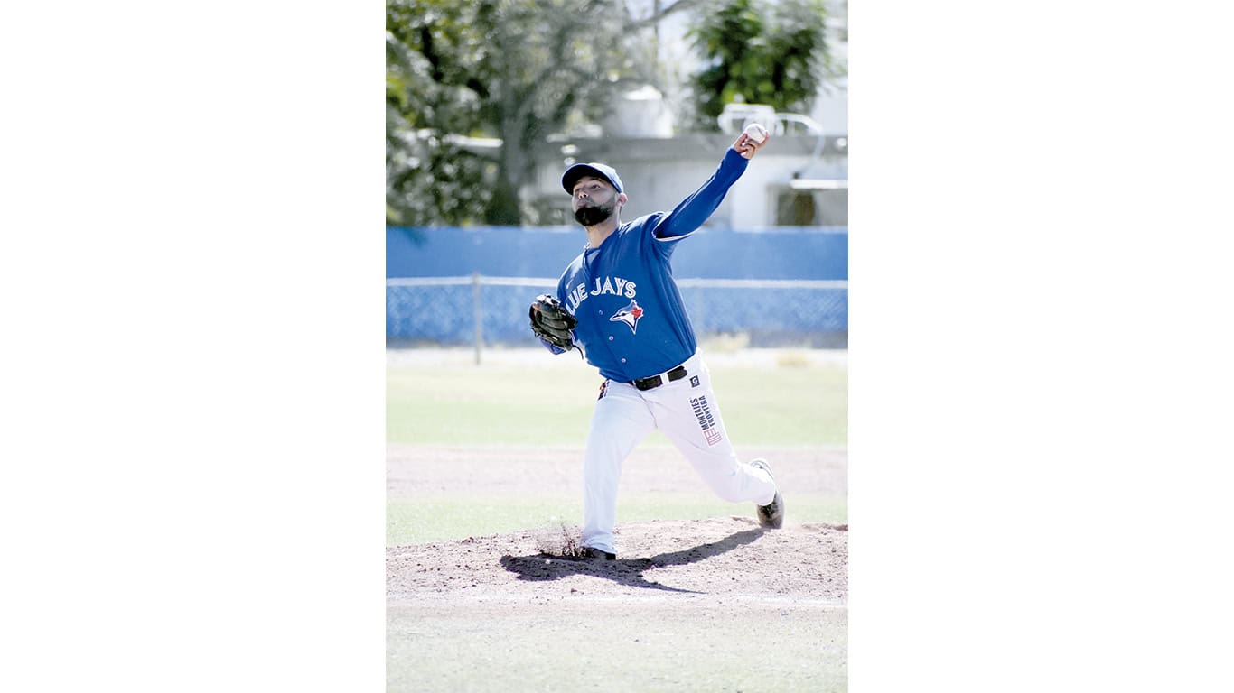 Blue Jays lidera en pitcheo y bateo en la Liga de Béisbol Suárez Villastrigo