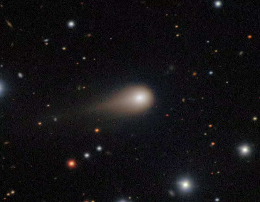 El cometa 3I/ATLAS sorprende al carecer de cola, desafiando la norma