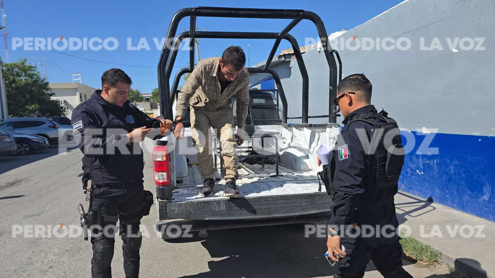 Detienen a joven en Monclova por consumir drogas en la vía pública