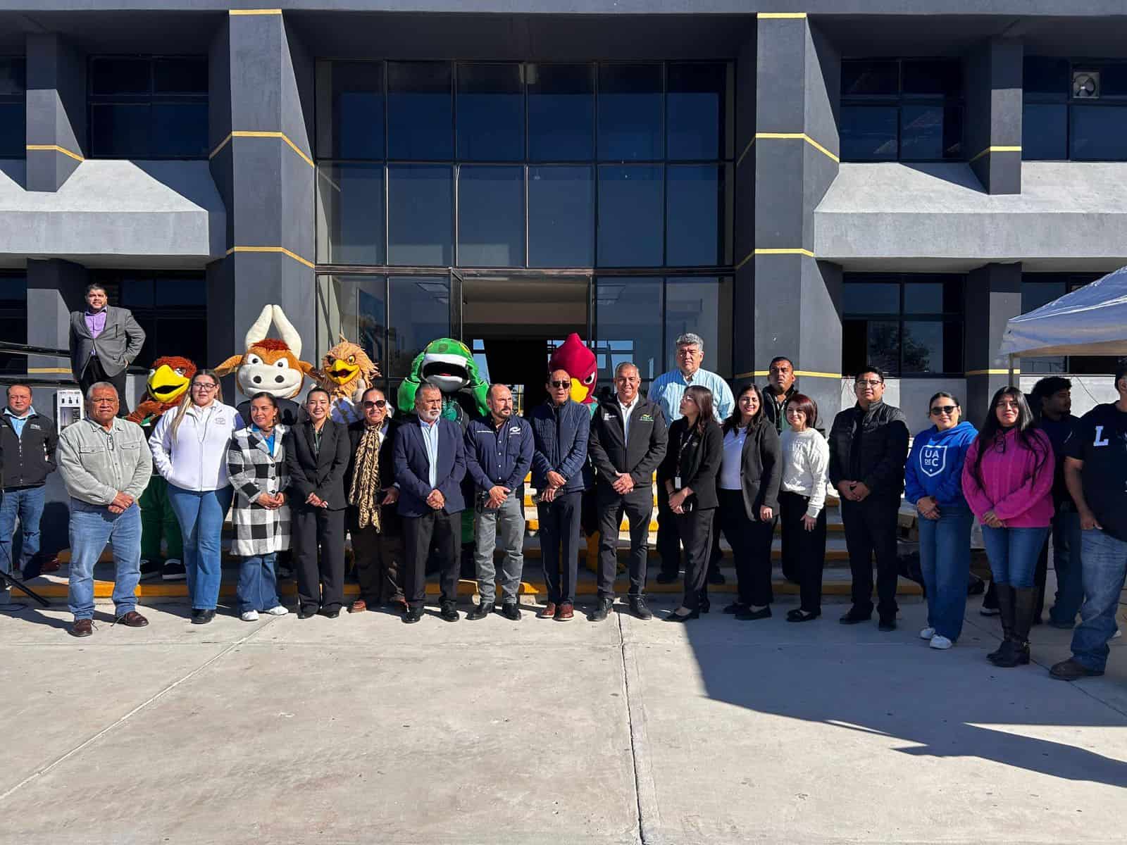 Realizan Feria de Oferta Educativa para impulsar la continuidad escolar en jóvenes de Acuña