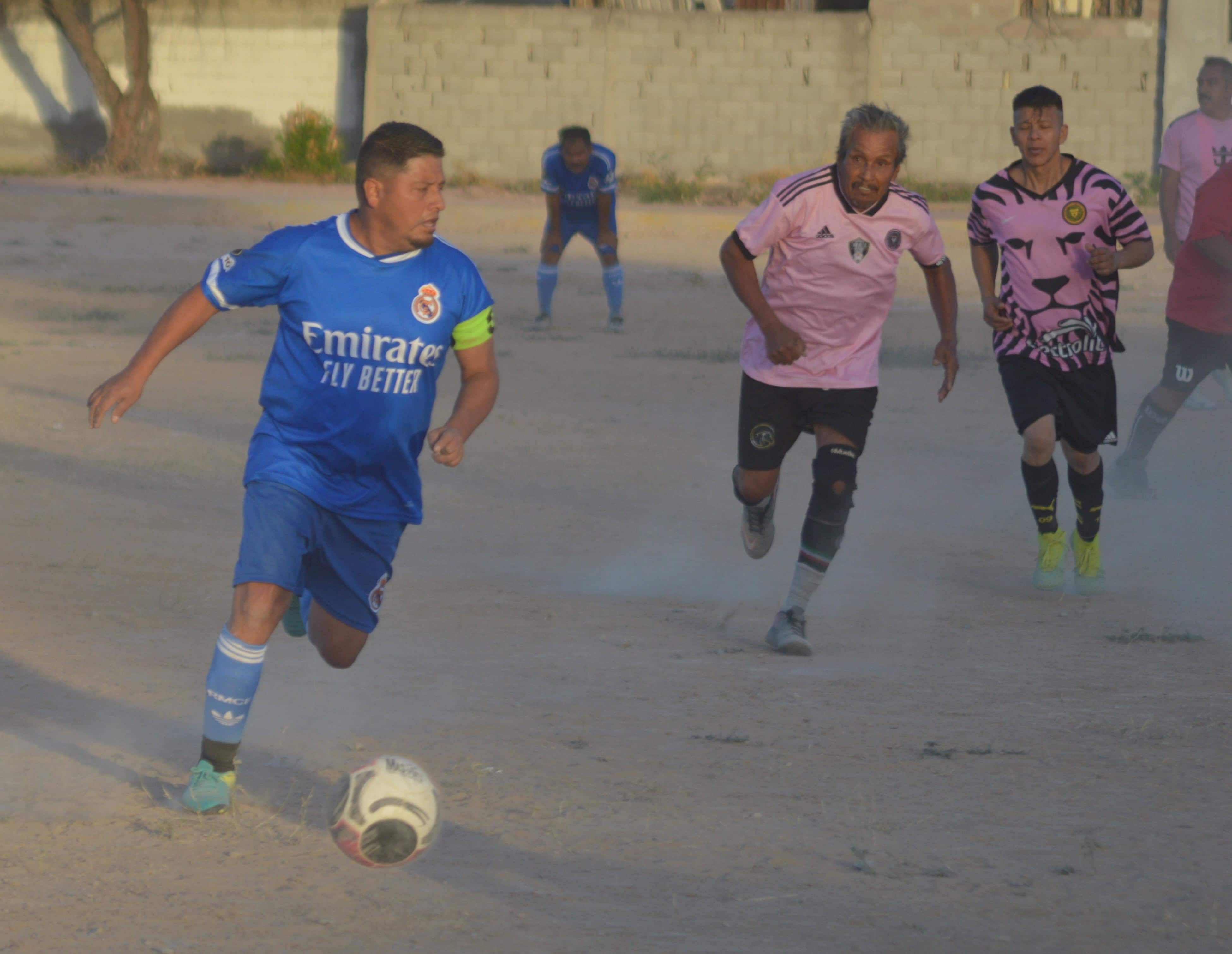 Amigos de Garín derrotan 2-1 a Real San Francisco y lo desplazan del primer lugar
