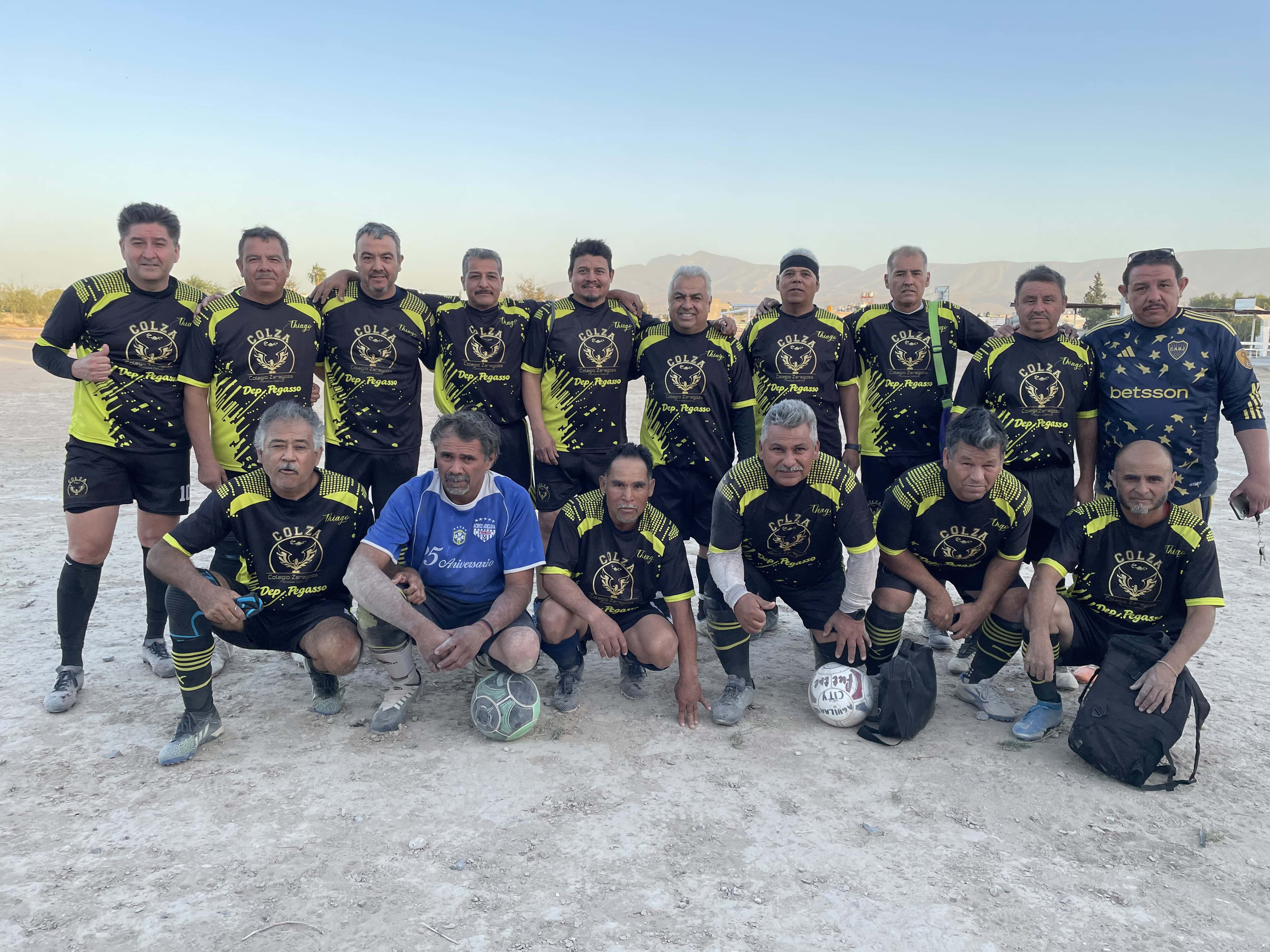 Shadows vence a Jaguares en emocionante partido de voleibol