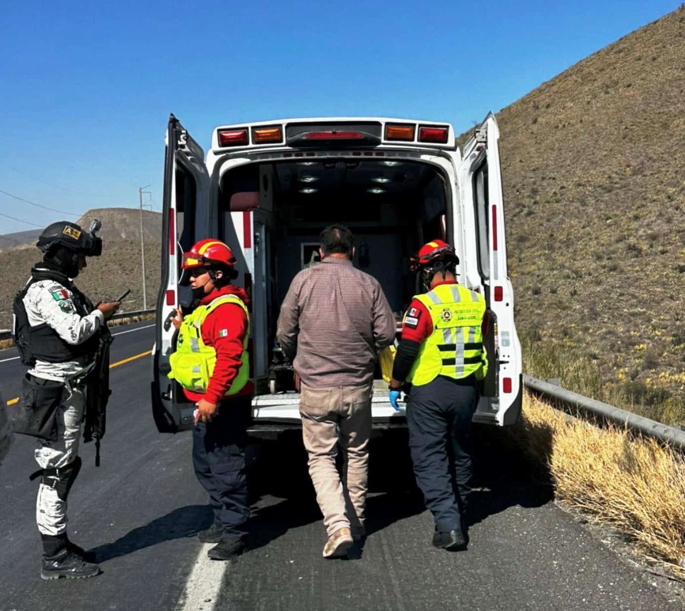 Hombre de 64 años resulta lesionado tras accidente en carretera Monclova