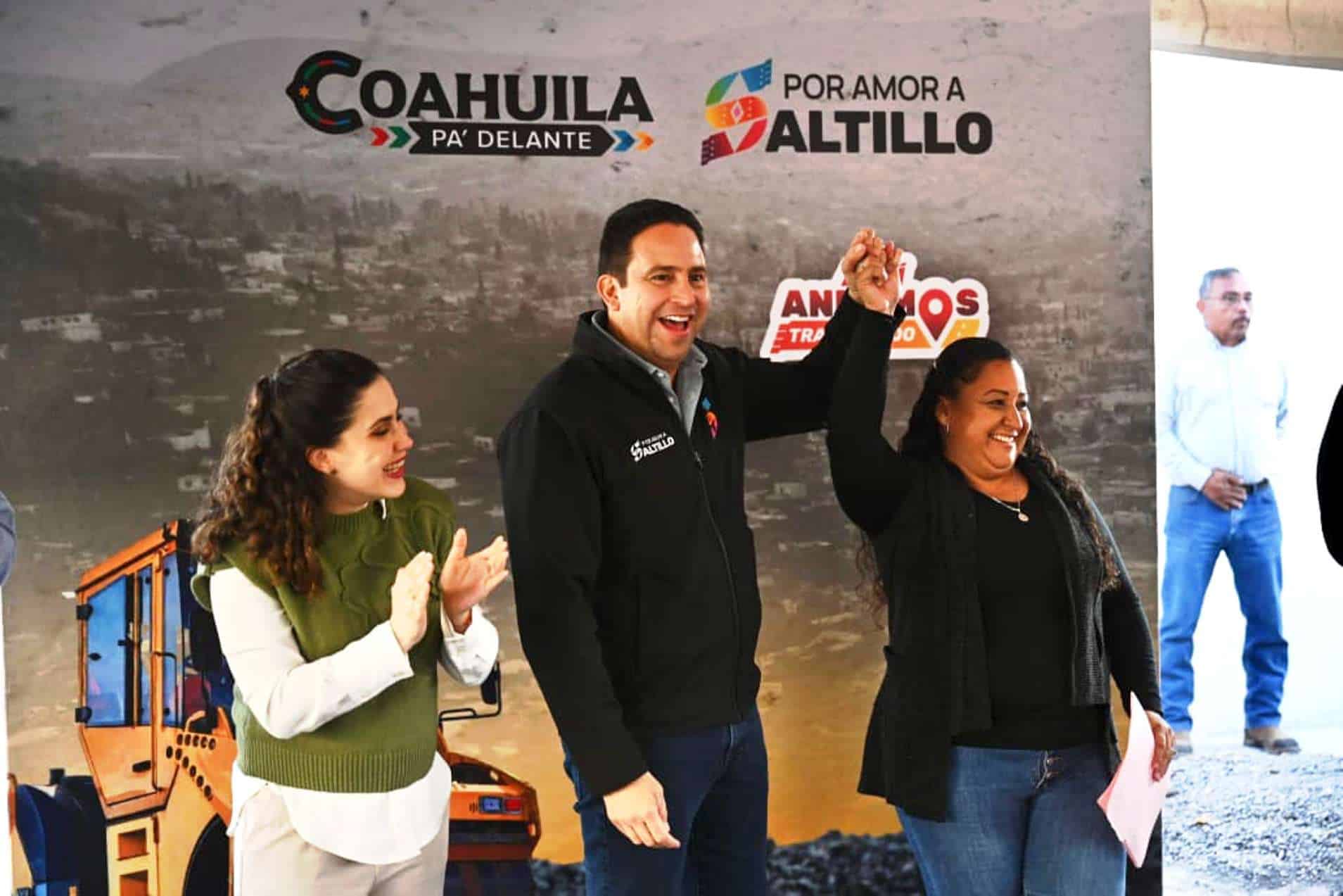 Javier Díaz González inicia pavimentación en Nuevo Mirasierra, Saltillo