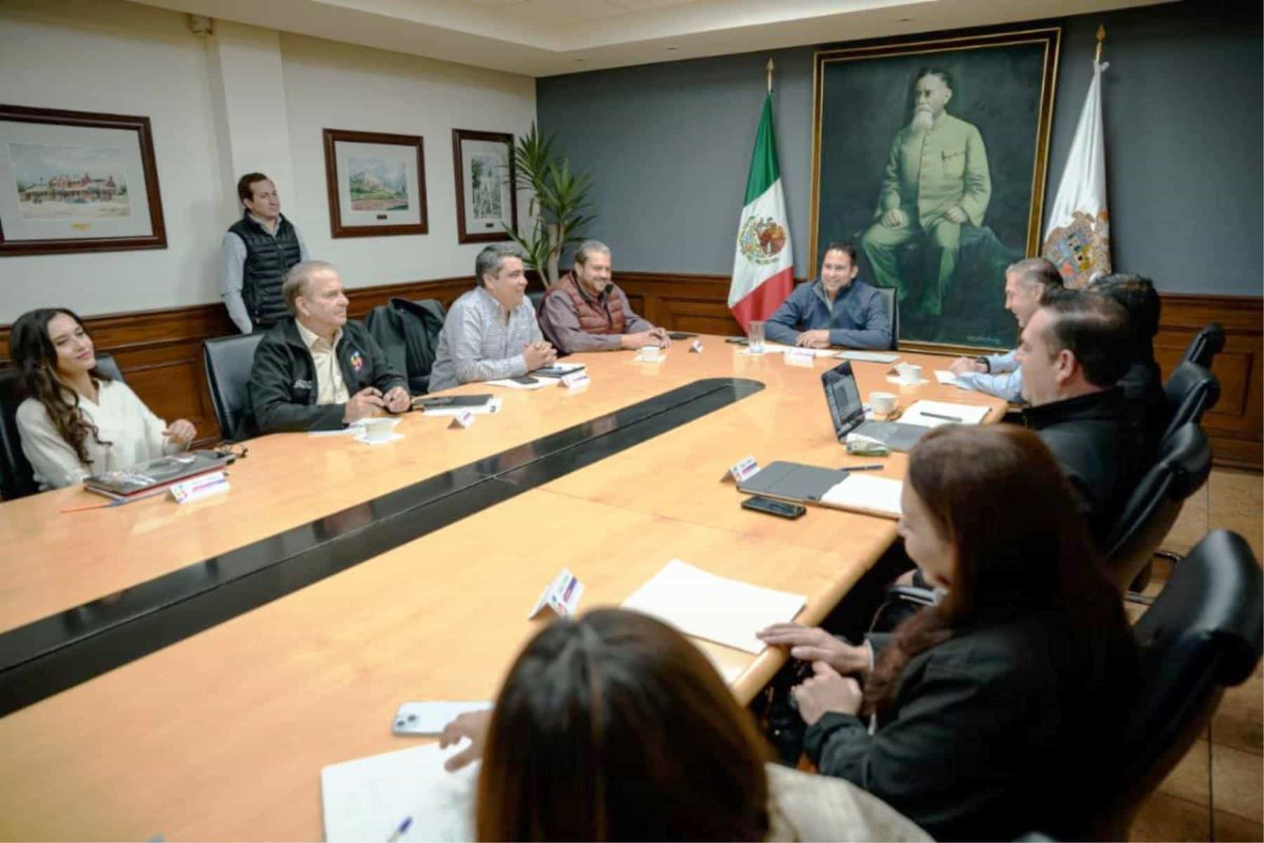 Alcaldes de Saltillo y Ramos Arizpe impulsan transporte gratuito entre municipios