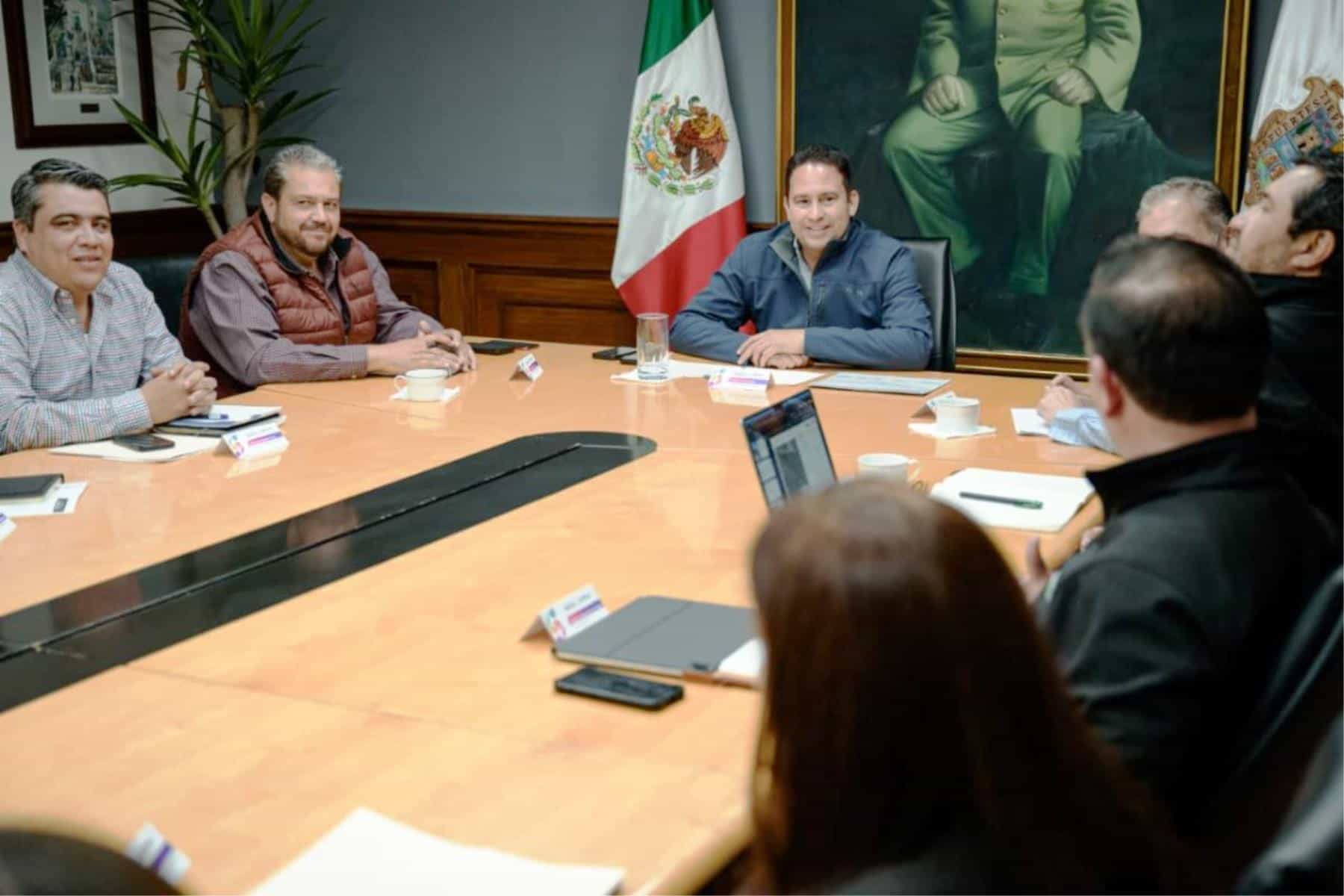 Alcaldes de Saltillo y Ramos Arizpe impulsan transporte gratuito entre municipios