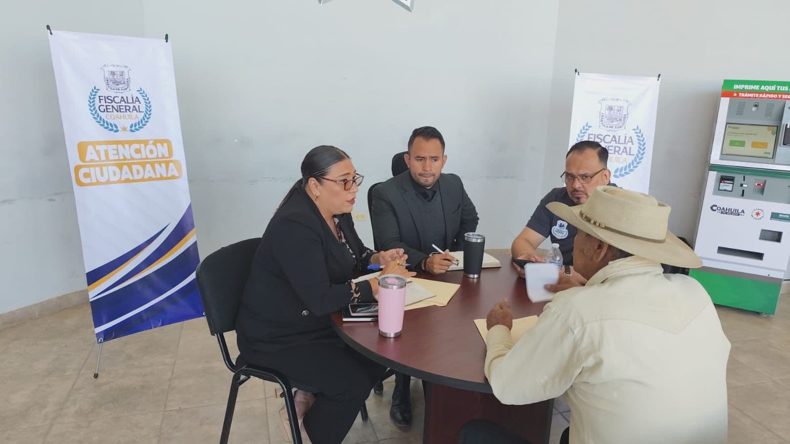 Diego Garduño Guzmán encabeza mesas de atención ciudadana en Múzquiz