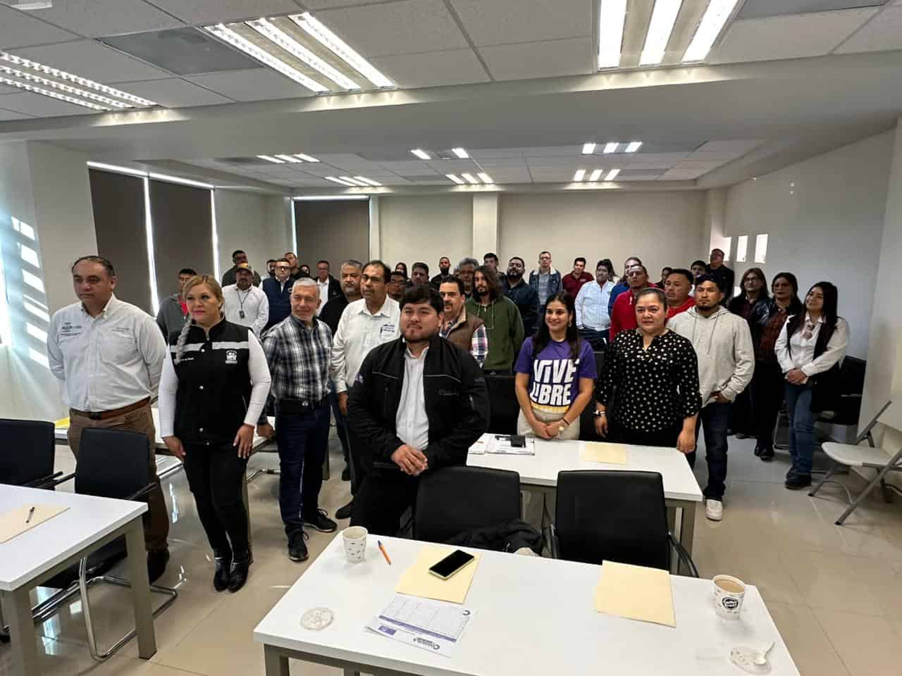 Capacitan a personal de centros contra adicciones en Piedras Negras