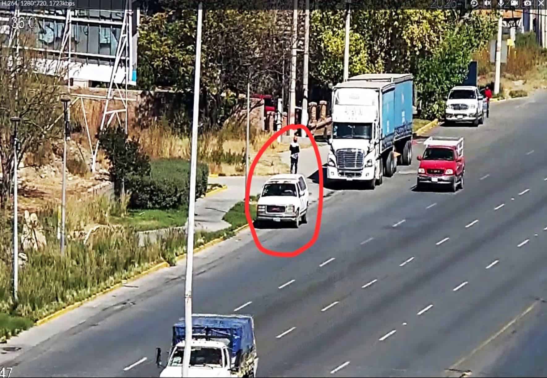 Detienen a cinco hombres de Jalisco por vender monedas centenario falsas en Coahuila