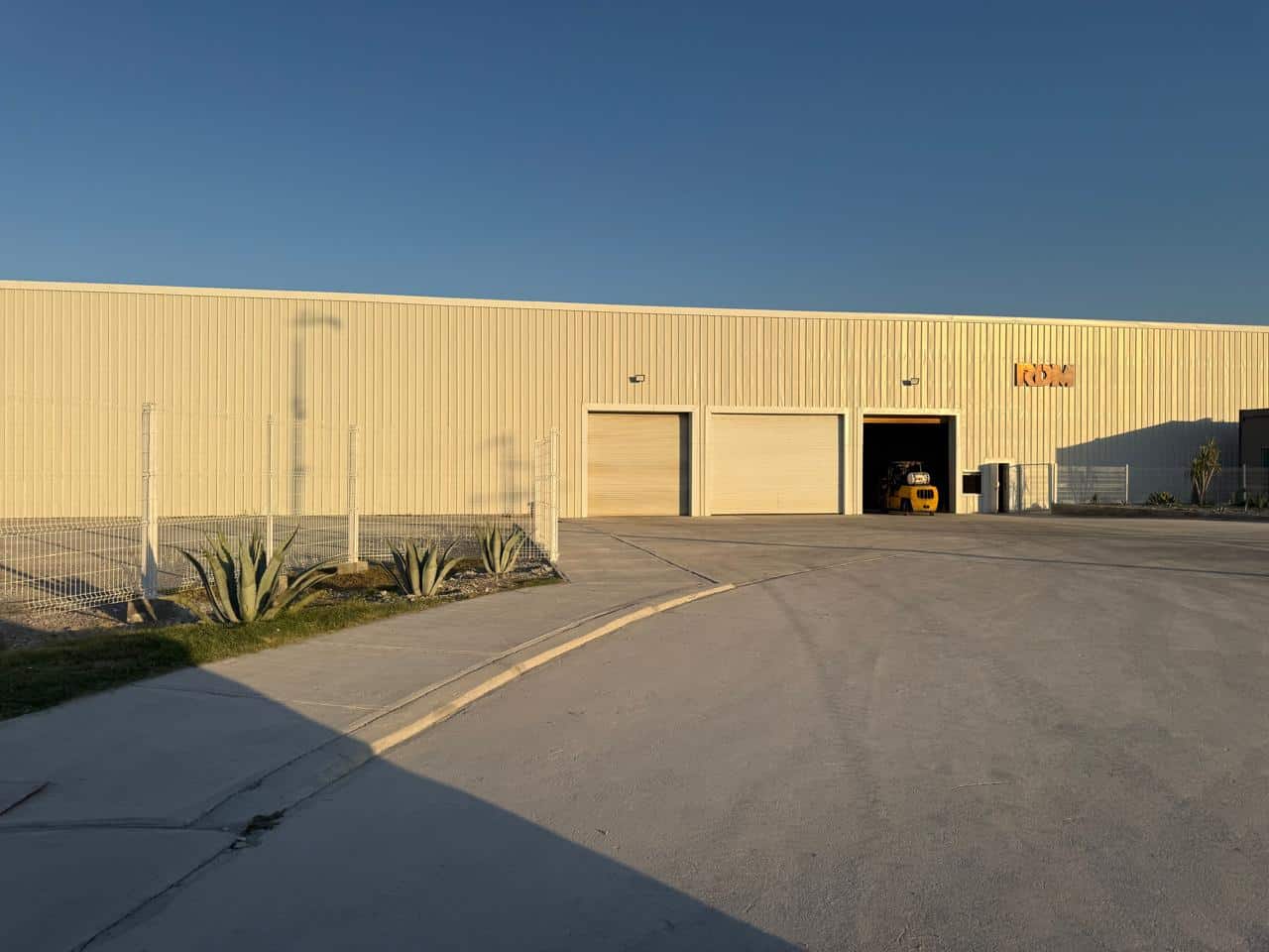 Nazira Zogbhi Castro anuncia capacitación laboral ante nuevas inversiones en Coahuila