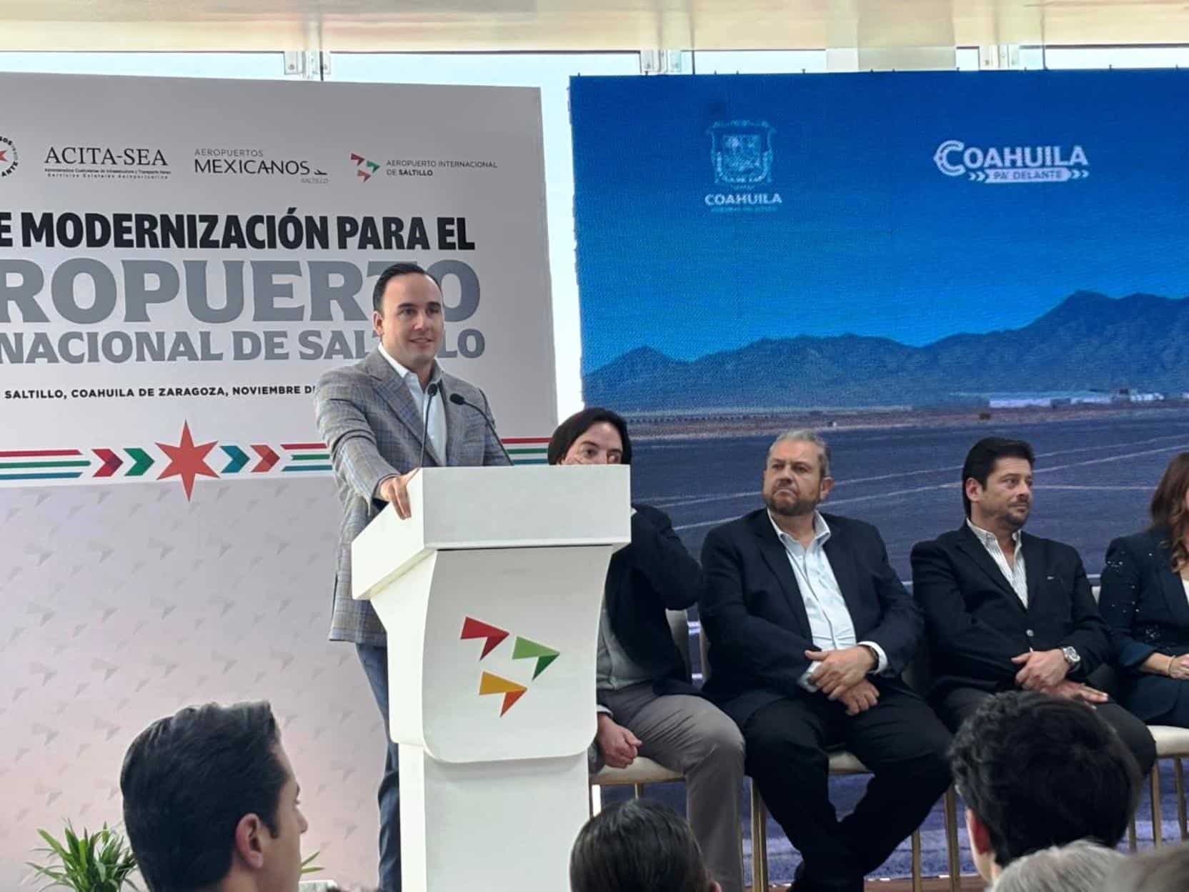 Manolo Jiménez anuncia nueva ruta aérea Saltillo-Cancún