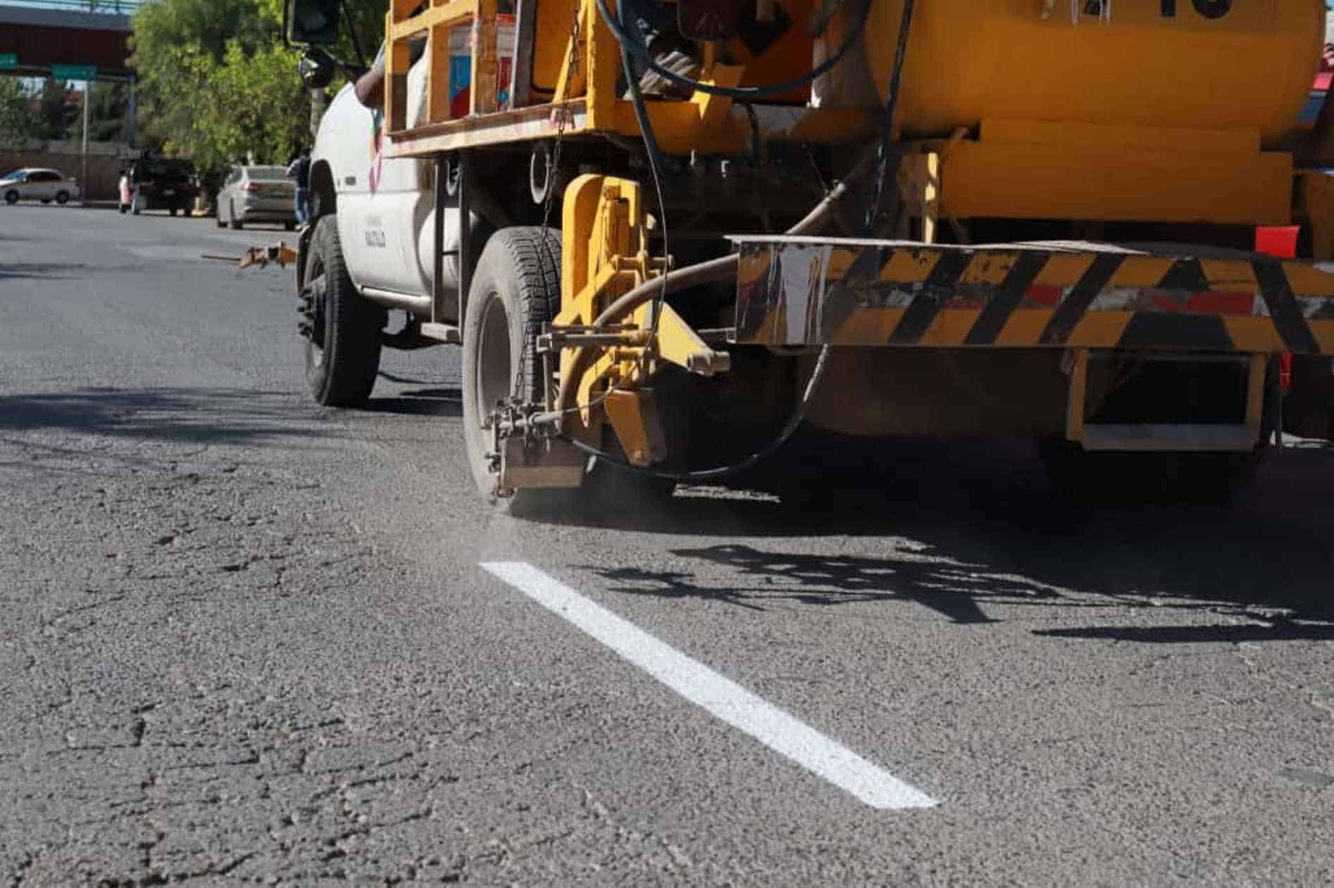 Brigadas del gobierno mejoran movilidad y seguridad vial en Saltillo