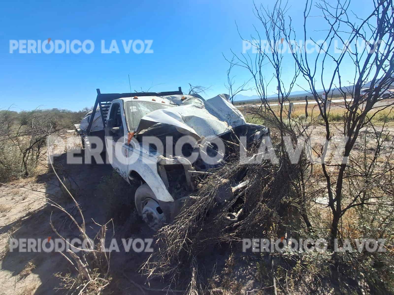 Volcadura de camión en El Tanquito causa lesiones a conductor
