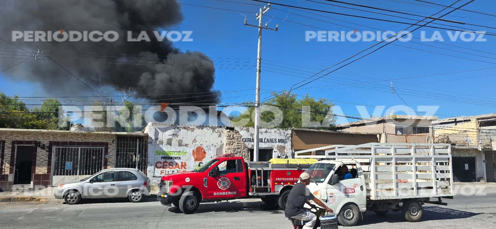 Incendio en Monclova genera caos en la Zona Centro