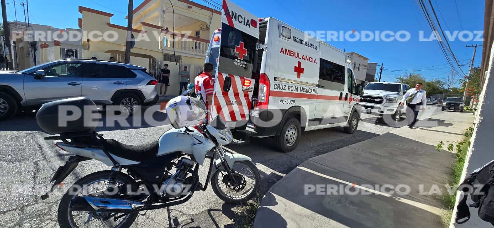 Cobrador de tienda resulta lesionado en accidente de motocicleta en Monclova