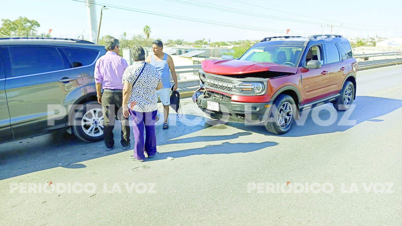 Lesionado en carambola de cuatro autos en el puente Harold R. Pape de Monclova