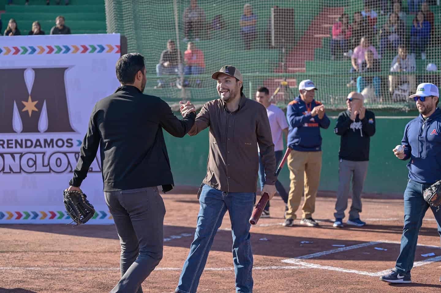 Carlos Villarreal anuncia complejo deportivo en honor a Joakim Soria