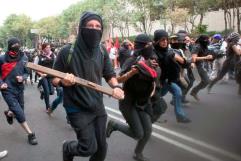 Bloque Negro genera disturbios en marchas de la Generación Z en México