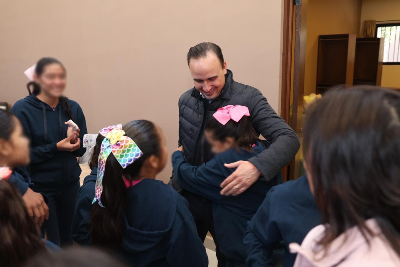 Manolo Jiménez entrega la reconstrucción de la Casa Rosa en Saltillo