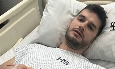 Adrián Marcelo comparte foto desde el hospital: preocupación entre sus seguidores