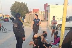 Accidente de motociclistas deja a dos jóvenes lesionados en Sabinas