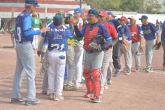 Monclova gana 14-11 a Saltillo en torneo de béisbol 70 años