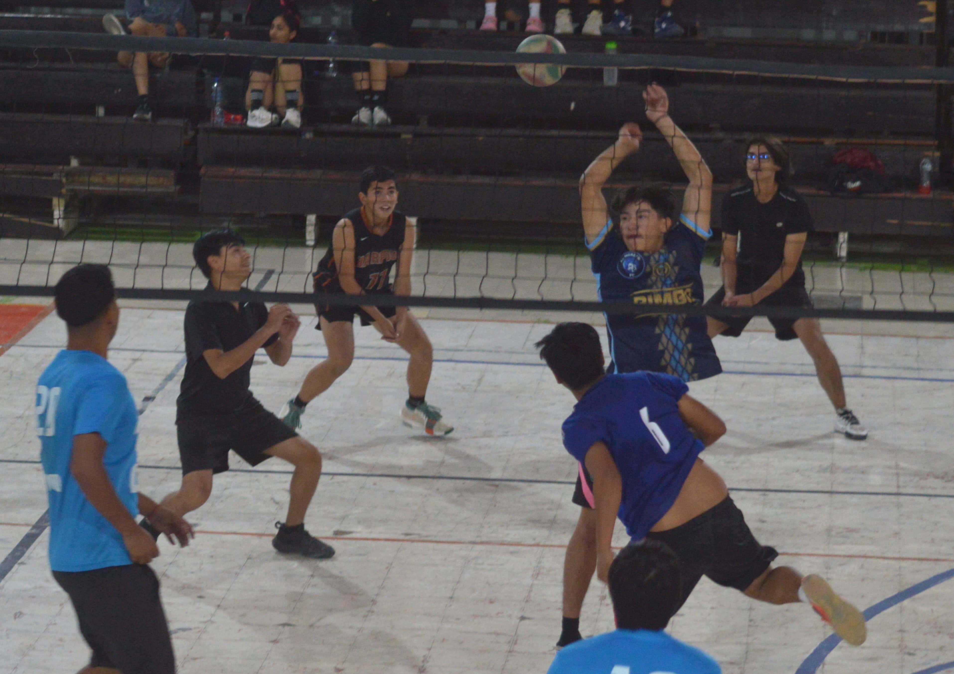 Sharks vencen a Flamel en voleibol Rangelitos: triunfo en dos sets